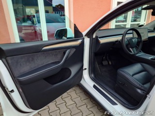 Tesla Model Y  2022
