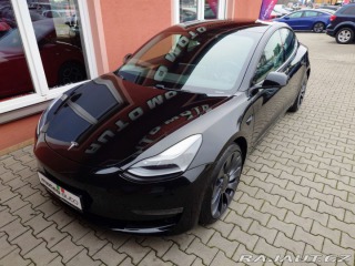 Tesla Model 3  2021
