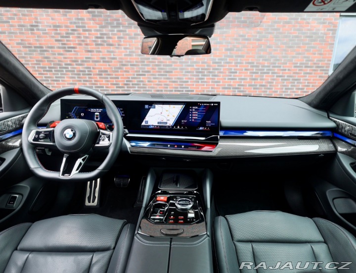 BMW M5 4.4 V8 ehybrid Touring x 2025