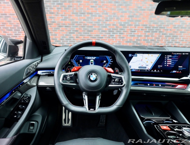 BMW M5 4.4 V8 ehybrid Touring x 2025