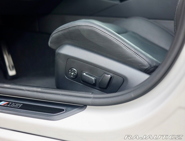 BMW M5 4.4 V8 ehybrid Touring x 2025