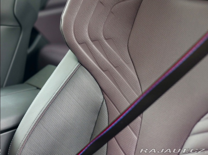 BMW M5 4.4 V8 ehybrid Touring x 2025