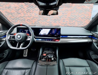 BMW M5 4.4 V8 ehybrid Touring x 2025