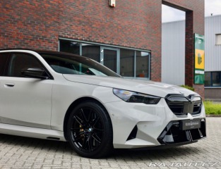 BMW M5 4.4 V8 ehybrid Touring x 2025