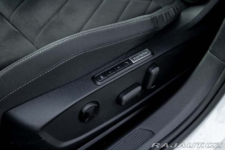 Volkswagen Golf 2.0 TDI Style Automat (D 2024