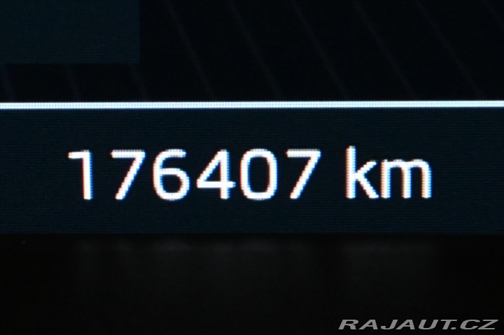Škoda Superb 2,0 TDI 147 kW DSG L& 2022