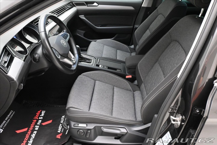 Volkswagen Passat 2,0 TDI 110 kW DSG Busine 2023