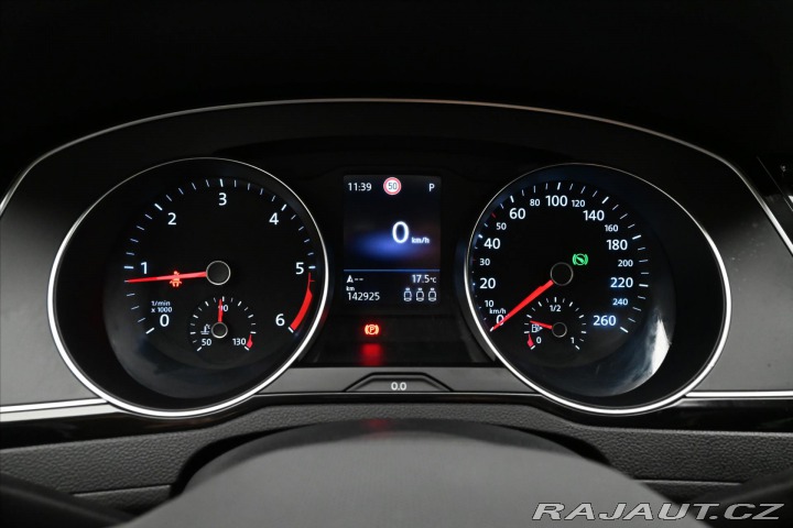 Volkswagen Passat 2,0 TDI 110 kW DSG Busine 2023