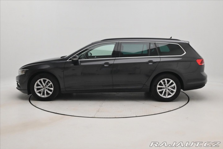 Volkswagen Passat 2,0 TDI 110 kW DSG Busine 2023