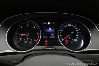 Volkswagen Passat 2,0 TDI 110kW DSG Busines 2023