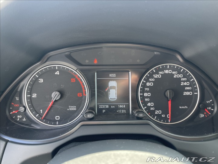 Audi Q5 3,0 TDi Quattro S-Line CZ 2010