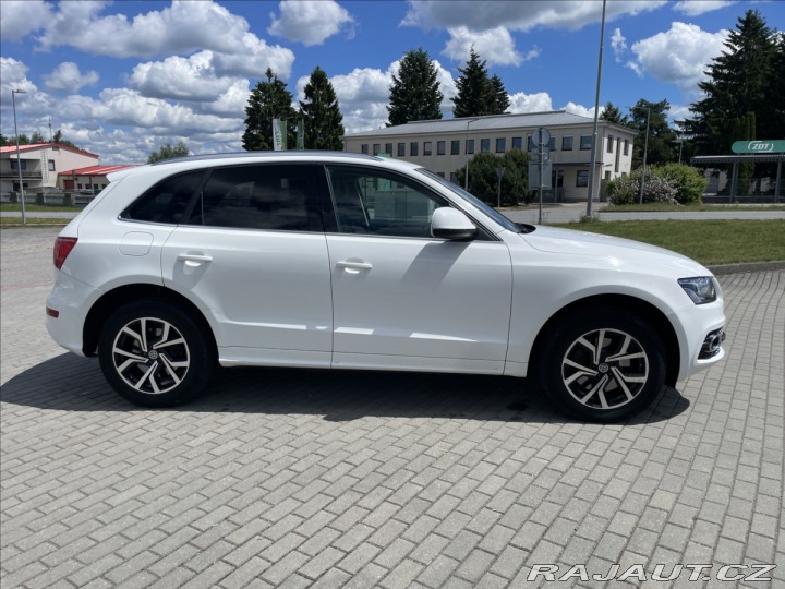 Audi Q5 3,0 TDi Quattro S-Line CZ 2010