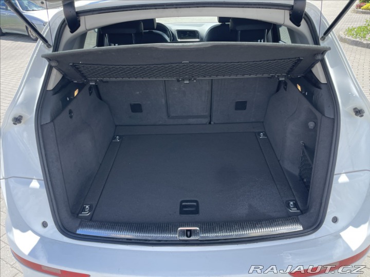Audi Q5 3,0 TDi Quattro S-Line CZ 2010