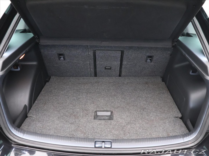 Škoda Rapid 1,6 TDI 77kW Style Xenon 2014