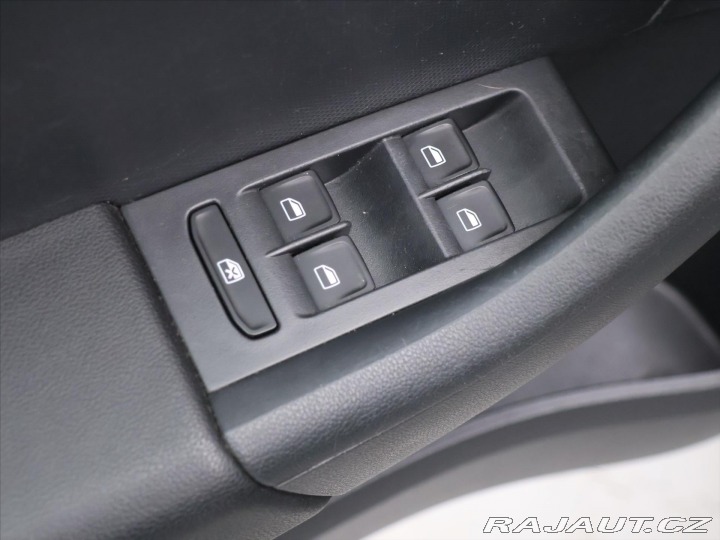 Škoda Rapid 1,6 TDI 77kW Style Xenon 2014