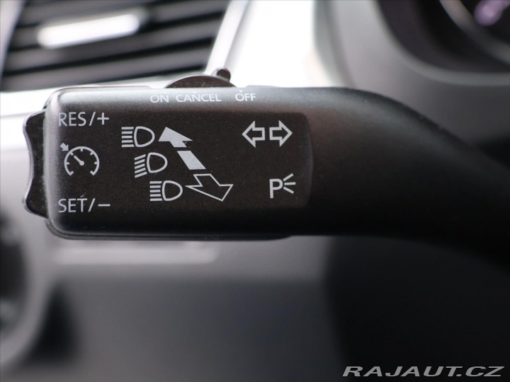 Škoda Rapid 1,6 TDI 77kW Style Xenon 2014
