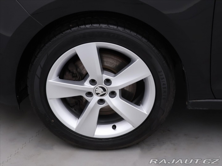Škoda Rapid 1,6 TDI 77kW Style Xenon 2014