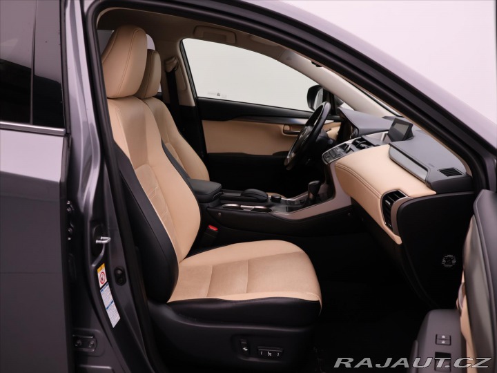 Lexus Ostatní modely NX 300h 2,5 145kW 4WD Premium AUT 2015