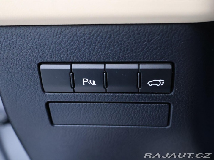 Lexus Ostatní modely NX 300h 2,5 145kW 4WD Premium AUT 2015