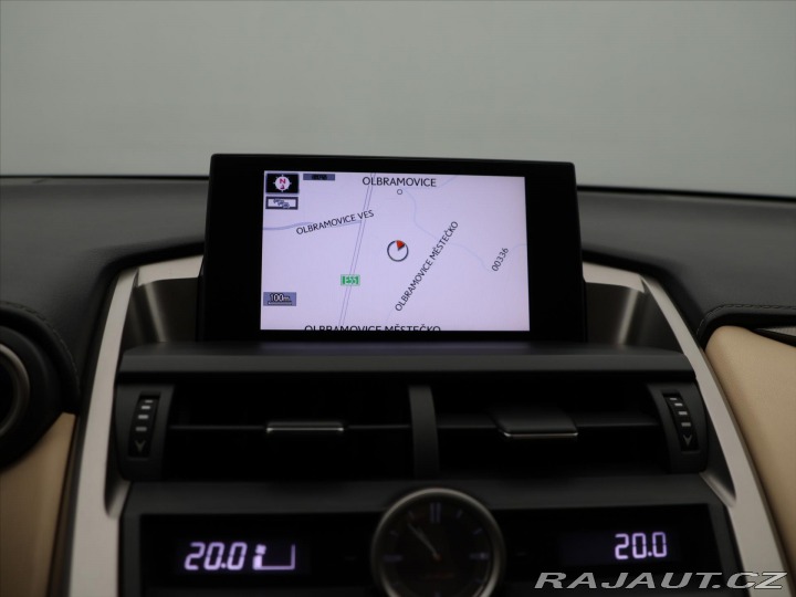 Lexus Ostatní modely NX 300h 2,5 145kW 4WD Premium AUT 2015
