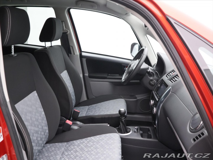 Suzuki SX4 1,6 VVT 88kW Navi 4x4 CZ 2013
