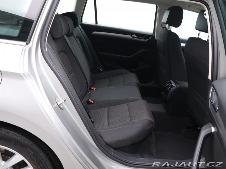 Volkswagen Passat 2.0 TDI LED Highline Tažn 2015