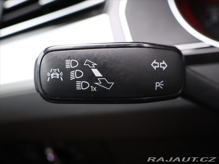 Volkswagen Passat 2.0 TDI LED Highline Tažn 2015