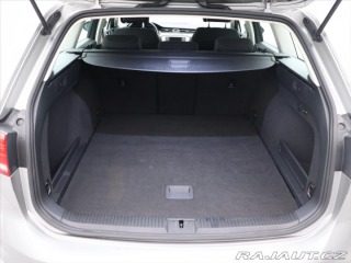Volkswagen Passat 2.0 TDI LED Highline Tažn 2015