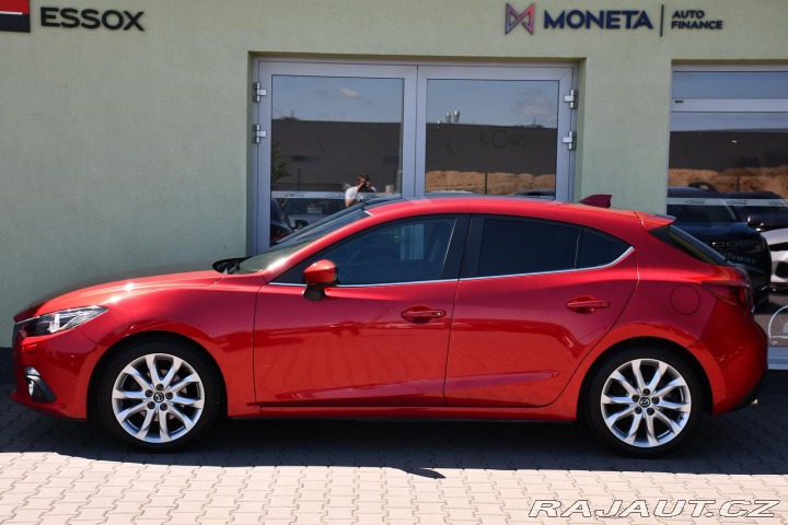 Mazda 3 2.0SKYACTIV-G165 HUD BOSE 2015