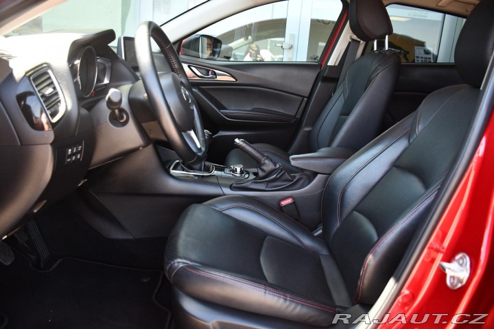 Mazda 3 2.0SKYACTIV-G165 HUD BOSE 2015
