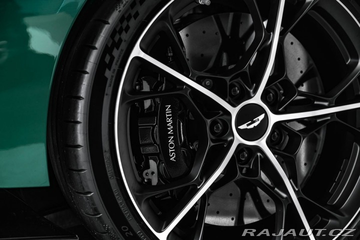 Aston Martin Ostatní modely Valhalla 2026