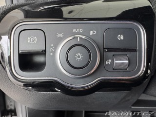 Mercedes-Benz CLA 200d AUT*110kW*LED*Kamera 2021