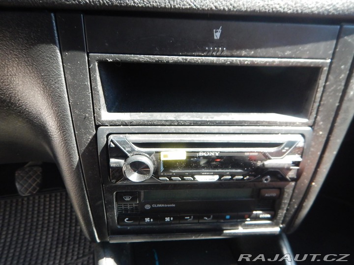 Volkswagen Golf III 1.6i, DIGIKLIMA 2000