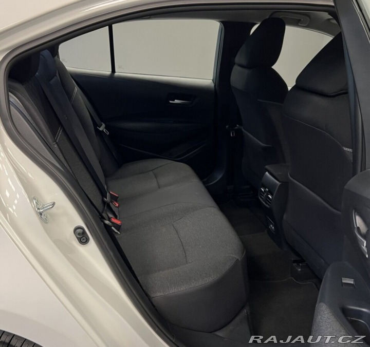 Toyota Corolla 1,5 Dynamic Force Comfort 2025