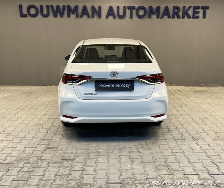 Toyota Corolla 1,5 Dynamic Force Comfort 2025