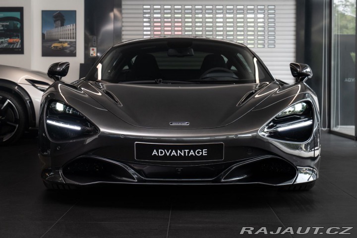 McLaren 720S  2022