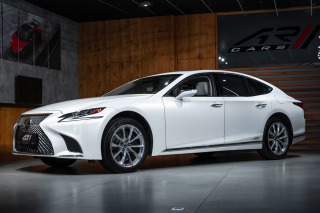 Lexus LS 500 H