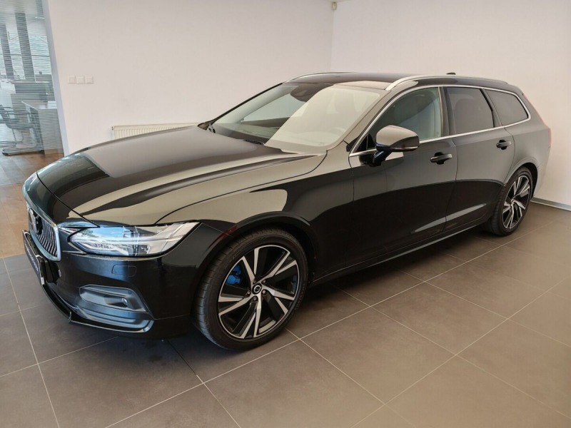 Volvo V90 Momentum Advanced