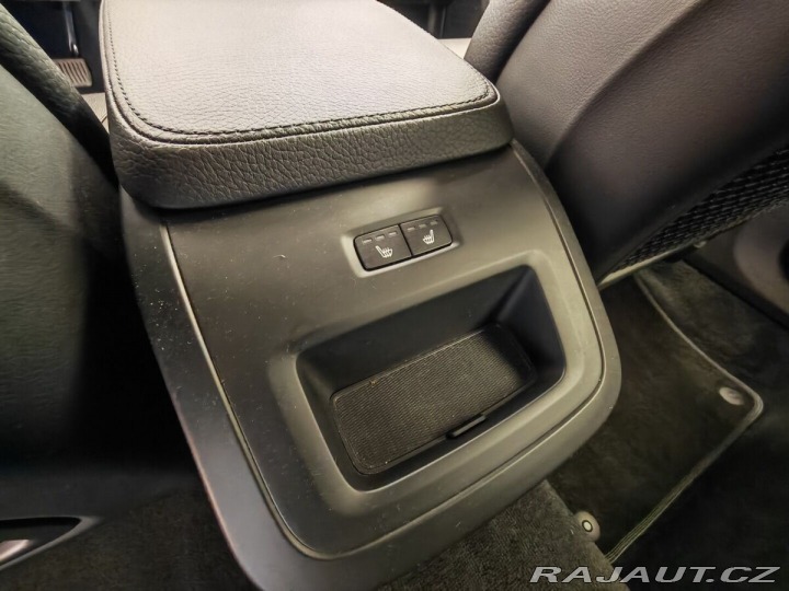 Volvo V90 Momentum Advanced 2021
