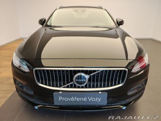Volvo V90 Momentum Advanced 2021