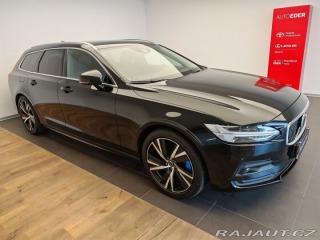 Volvo V90 Momentum Advanced 2021