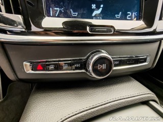 Volvo V90 Momentum Advanced 2021