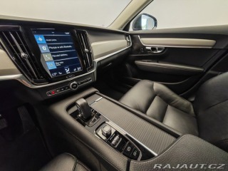 Volvo V90 Momentum Advanced 2021