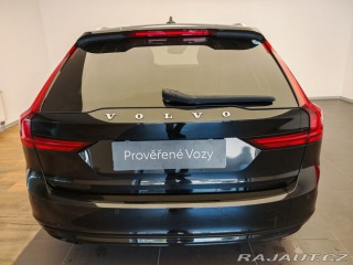 Volvo V90 Momentum Advanced 2021