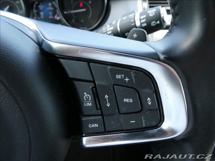 Jaguar E-Pace 2,0 R-Dynamic First EDT,1 2018