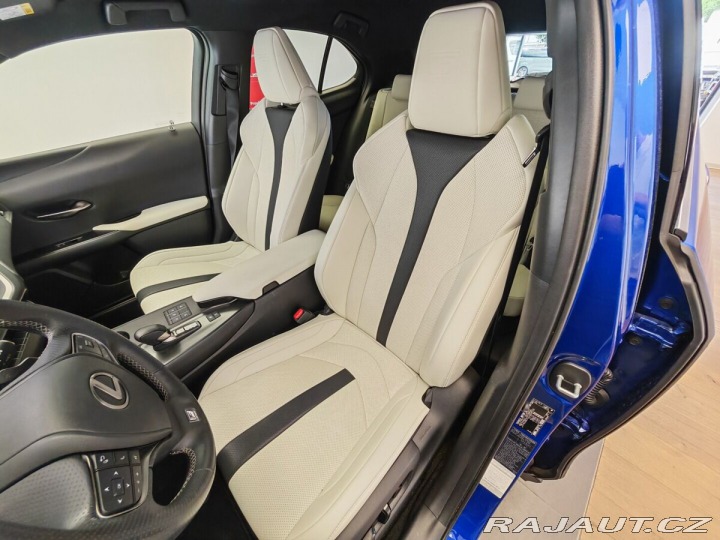 Lexus Ostatní modely UX 300h 300h 4×4 F Sport Plus 2025