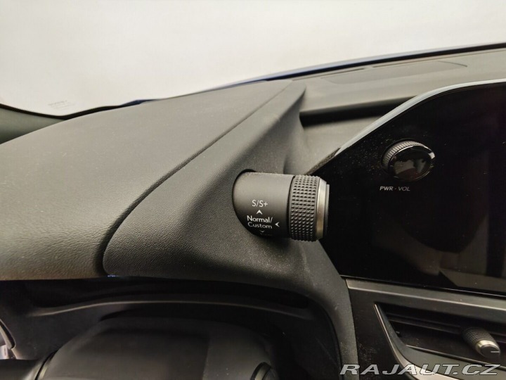Lexus Ostatní modely UX 300h 300h 4×4 F Sport Plus 2025