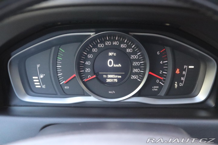 Volvo XC60 D4 2.0 133kW AT DPH 2015