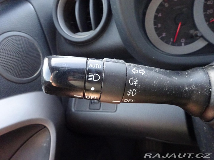 Toyota RAV4 100 kW 2007