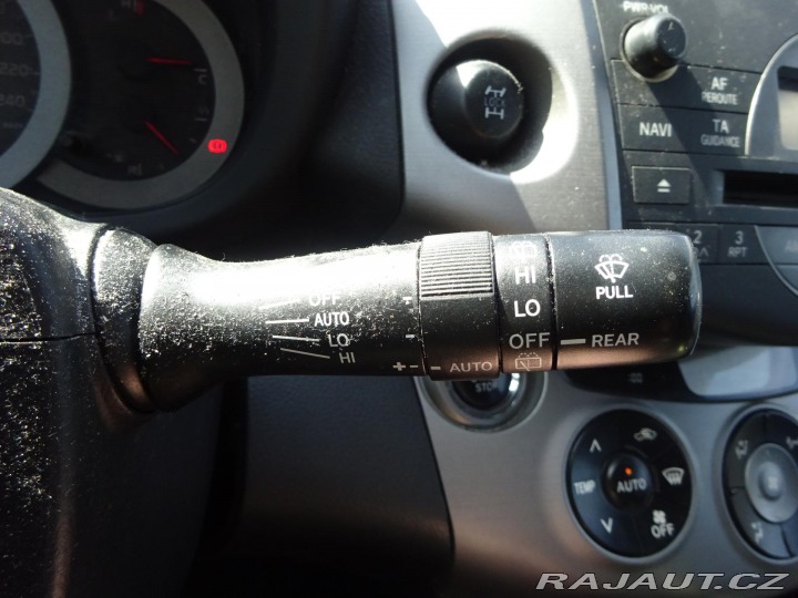 Toyota RAV4 100 kW 2007